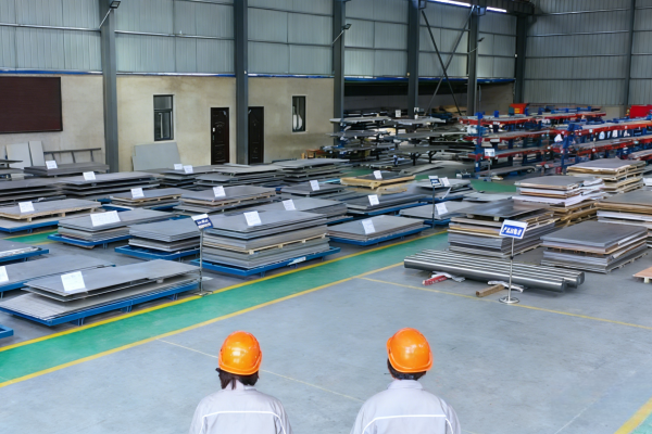 The Warehouse in Ruihang for Gr5 Titanium sheets The Warehouse in Ruihang for Gr5 Titanium sheets